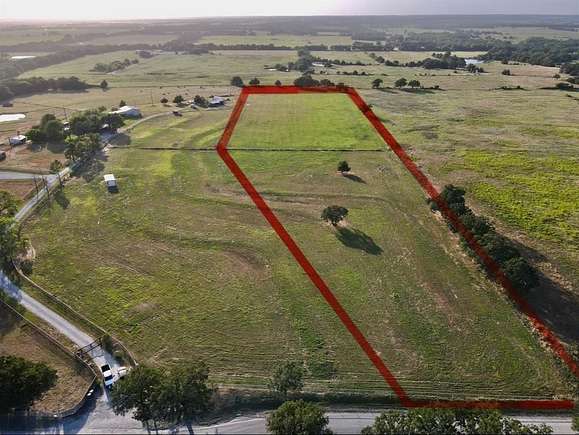 12 Acres of Agricultural Land for Sale in Bowie, Texas