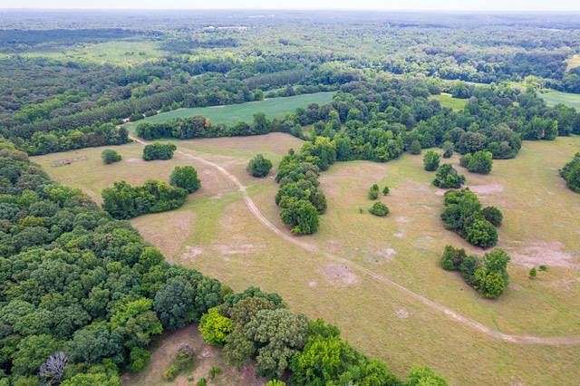 184.9 Acres of Land for Sale in Courtland, Mississippi