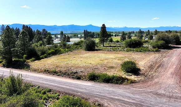 0.26 Acres of Residential Land for Sale in Chiloquin, Oregon