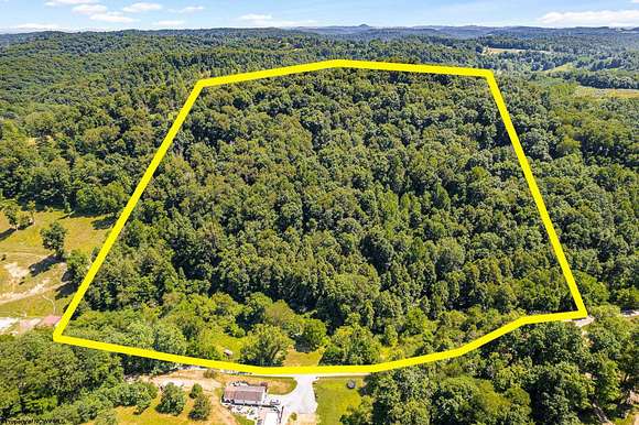 28.92 Acres of Recreational Land for Sale in Fairmont, West Virginia