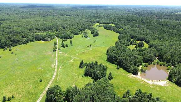 942 Acres of Land for Sale in Crockett, Texas