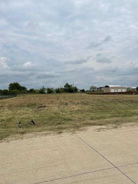 1.03 Acres of Residential Land for Sale in Venus, Texas