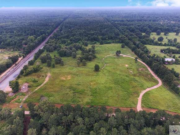 33 Acres of Recreational Land for Sale in Texarkana, Texas