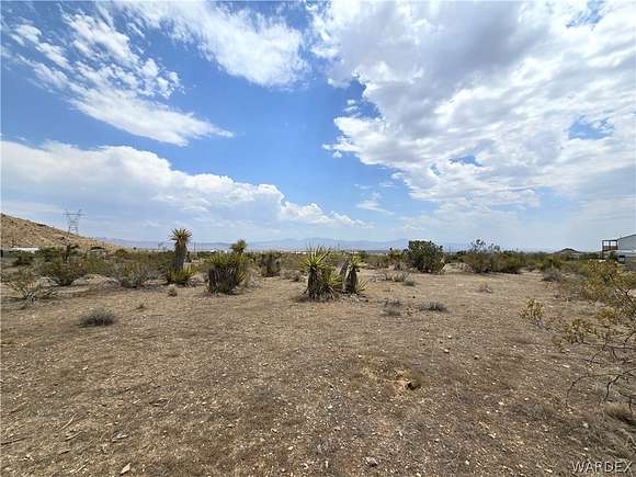 2.35 Acres of Residential Land for Sale in Golden Valley, Arizona