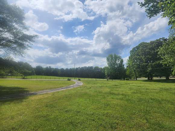 2 Acres of Residential Land with Home for Sale in Stockbridge, Georgia