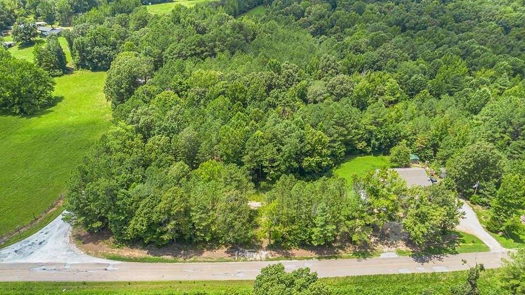 1.4 Acres of Residential Land for Sale in Springville, Tennessee
