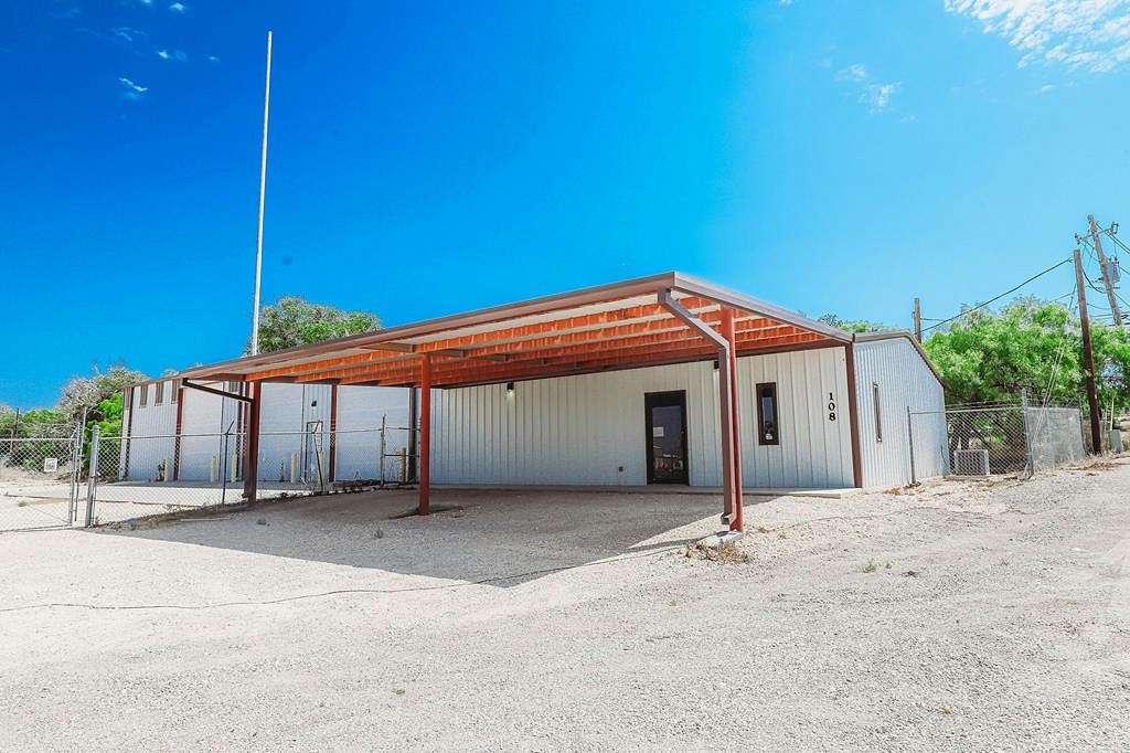 4.03 Acres of Improved Commercial Land for Sale in Big Spring, Texas