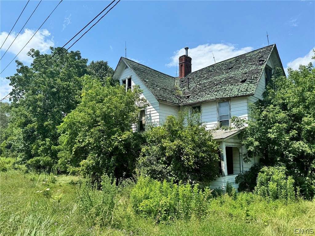 16.57 Acres of Land with Home for Sale in Cortlandville Town, New York