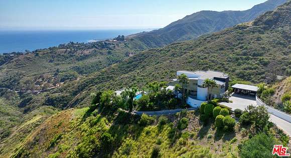 4.012 Acres of Residential Land with Home for Sale in Malibu, California