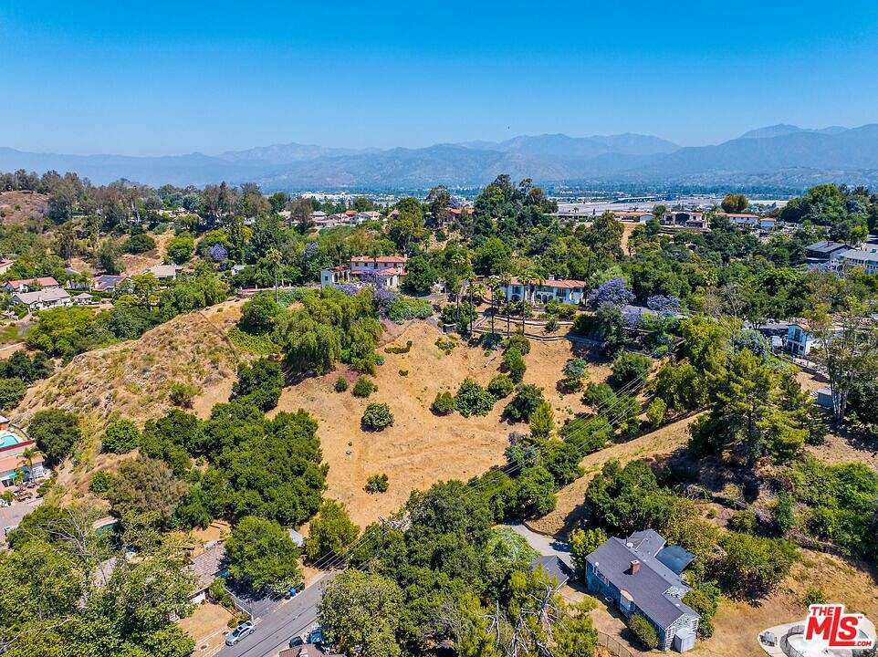 Land for Sale in Pomona, California