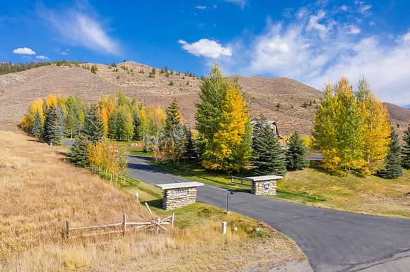 7.33 Acres of Residential Land with Home for Sale in Ketchum, Idaho