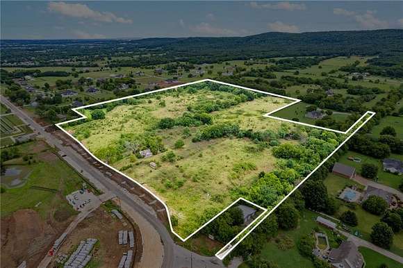 33.5 Acres of Land for Sale in Farmington, Arkansas