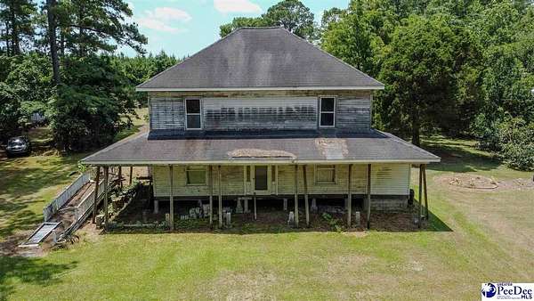 4.29 Acres of Land with Home for Sale in Lake City, South Carolina