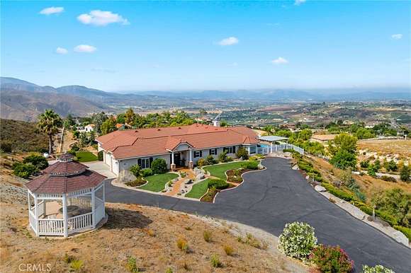 3.54 Acres of Residential Land with Home for Sale in Temecula, California