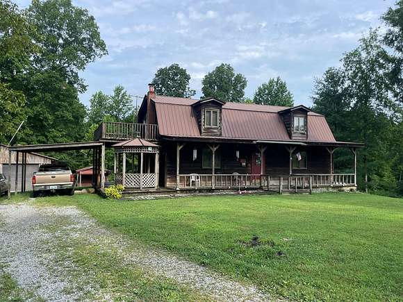 16.39 Acres of Land with Home for Sale in Roundhill, Kentucky