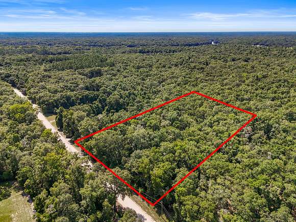 4.68 Acres of Land for Sale in Old Town, Florida