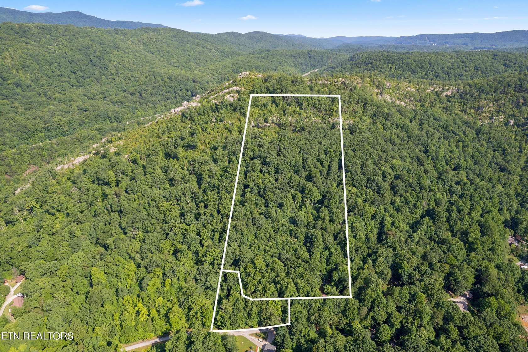 8.65 Acres of Residential Land for Sale in Caryville, Tennessee