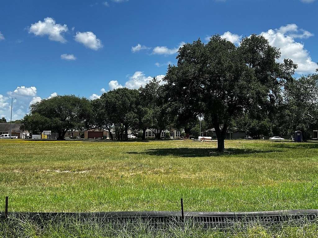 0.316 Acres of Residential Land for Sale in La Grange, Texas