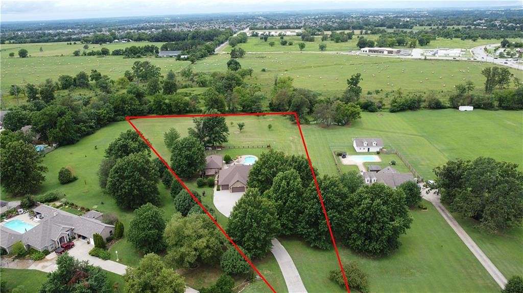 3.61 Acres of Residential Land with Home for Sale in Rogers, Arkansas