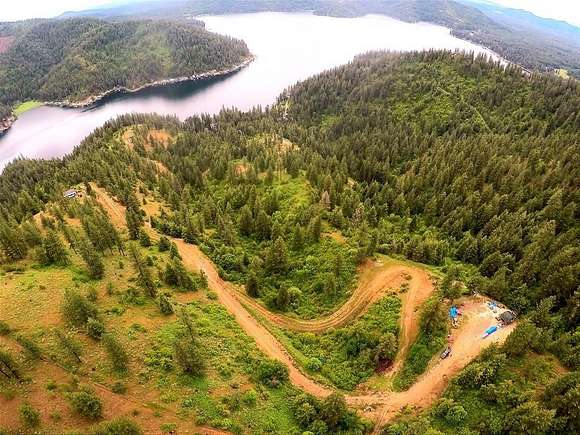 20 Acres of Recreational Land for Sale in Loon Lake, Washington