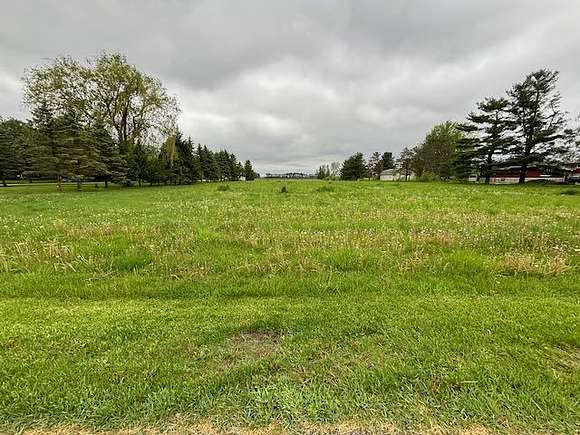 5 Acres of Land for Sale in Hebron, Illinois