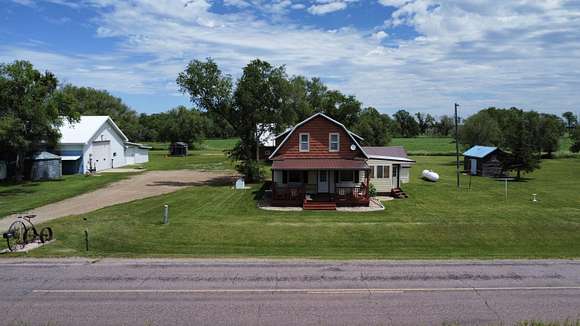 23.1 Acres of Land with Home for Sale in Iroquois, South Dakota