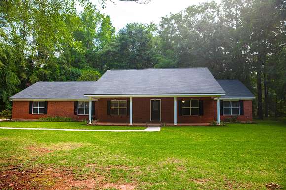 2.63 Acres of Residential Land with Home for Sale in Appling, Georgia