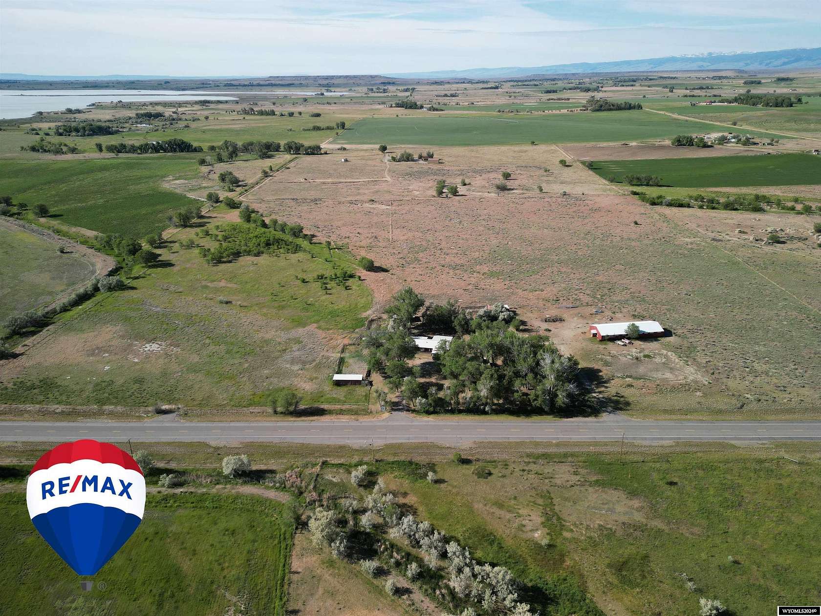 40 Acres of Land with Home for Sale in Pavillion, Wyoming