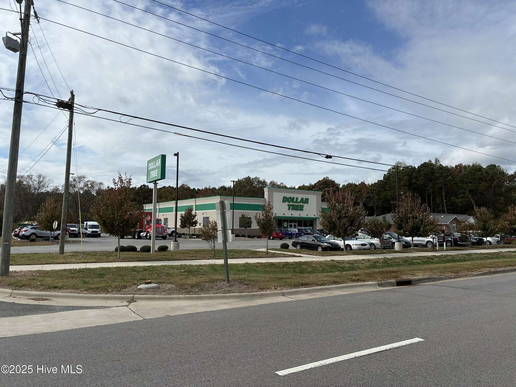 2 Acres of Improved Mixed-Use Land for Sale in Currituck, North Carolina