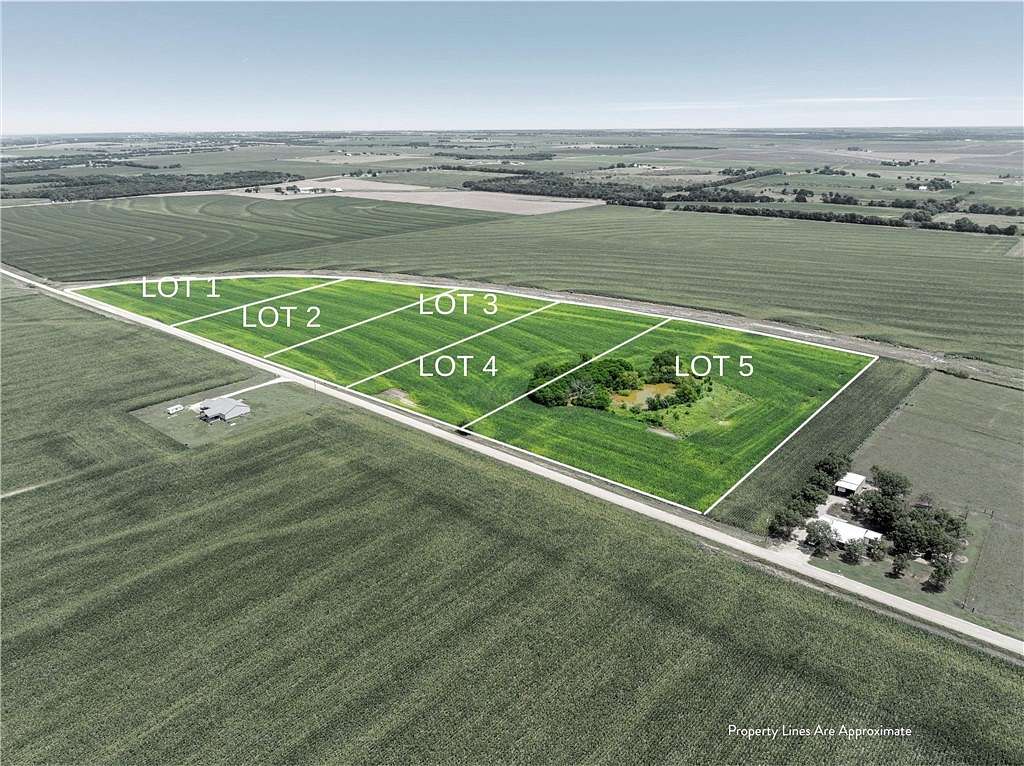 8.67 Acres of Residential Land for Sale in West, Texas
