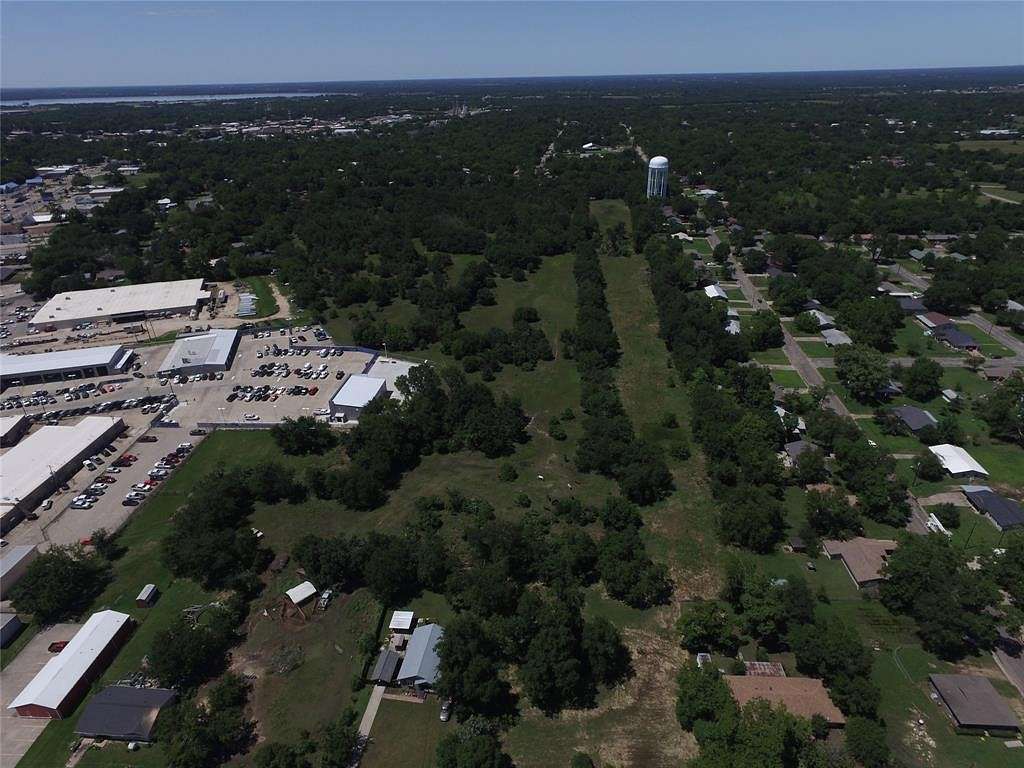 25.78 Acres of Mixed-Use Land for Sale in Sulphur Springs, Texas
