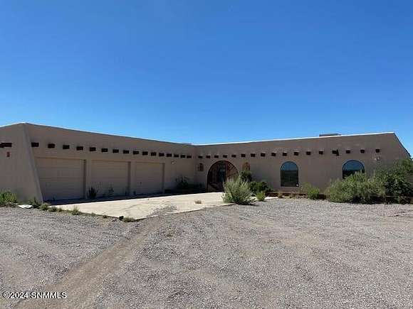 4 Acres of Residential Land with Home for Sale in Elephant Butte, New Mexico