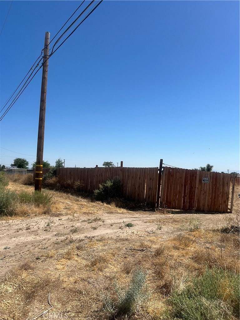 2.5 Acres of Land for Sale in Phelan, California