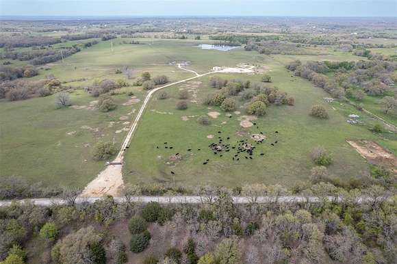 50 Acres of Land for Sale in Blum, Texas