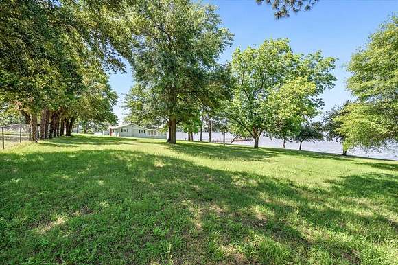 0.45 Acres of Residential Land for Sale in Mabank, Texas