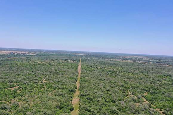 379 Acres of Recreational Land & Farm for Sale in Yorktown, Texas