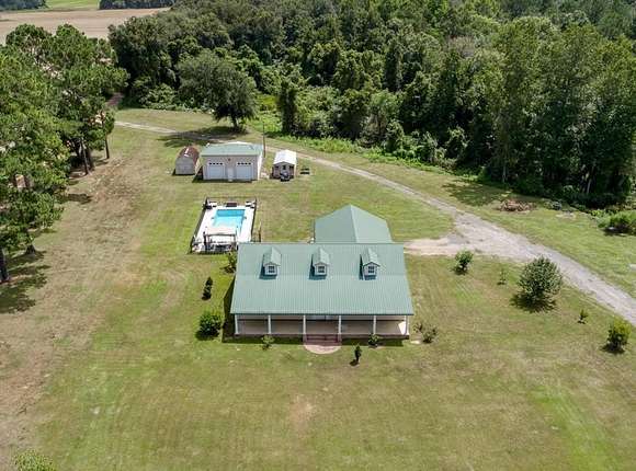 3.1 Acres of Residential Land with Home for Sale in Quitman, Georgia