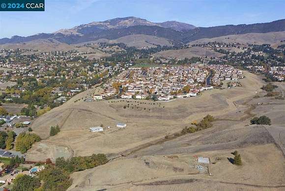 5.192 Acres of Residential Land for Sale in Danville, California