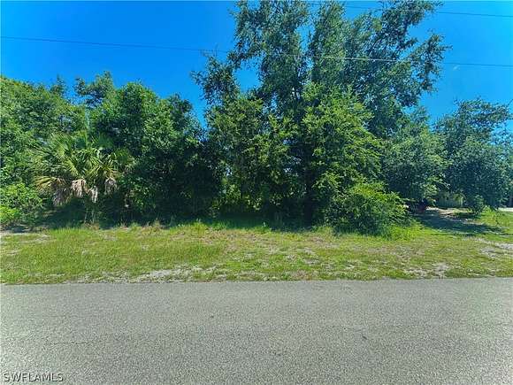 0.25 Acres of Residential Land for Sale in Lehigh Acres, Florida