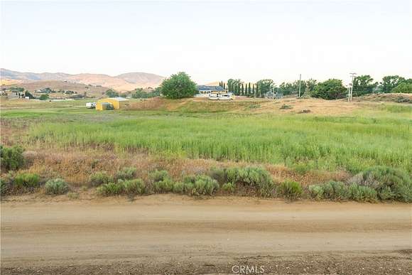 0.76 Acres of Land for Sale in Tehachapi, California