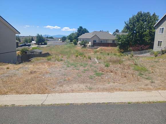 0.19 Acres of Residential Land for Sale in Klamath Falls, Oregon