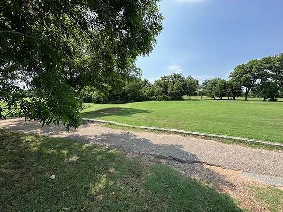 0.85 Acres of Residential Land for Sale in Granbury, Texas
