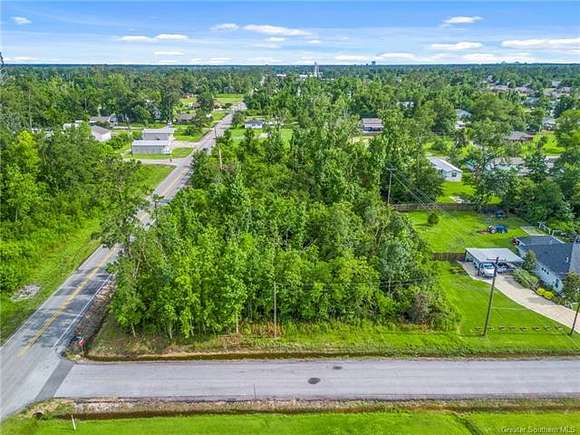 0.69 Acres of Commercial Land for Sale in Moss Bluff, Louisiana