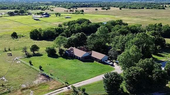 57 Acres of Land with Home for Sale in Pauls Valley, Oklahoma