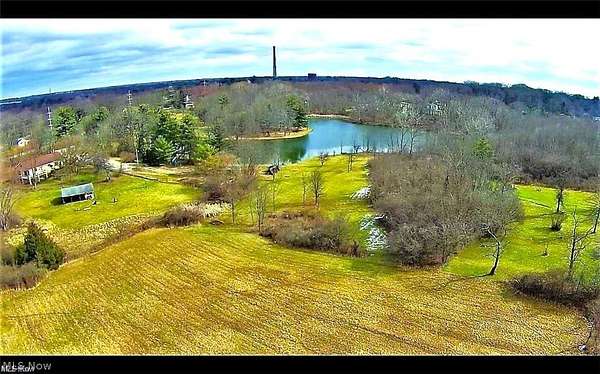 16.4 Acres of Land with Home for Sale in Cuyahoga Falls, Ohio