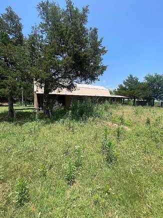 30 Acres of Agricultural Land with Home for Sale in Ninnekah, Oklahoma