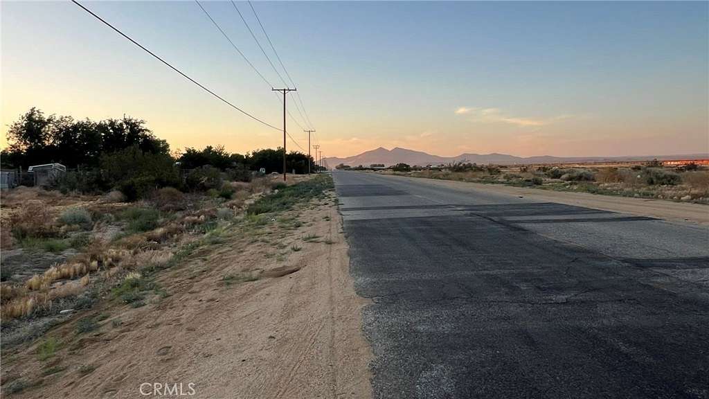 0.54 Acres of Residential Land for Sale in Lake Los Angeles, California