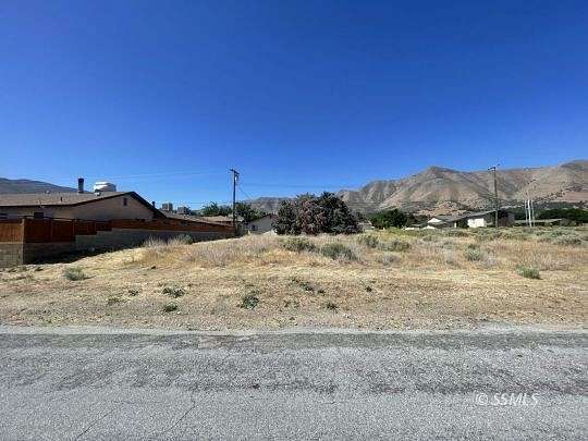 0.18 Acres of Mixed-Use Land for Sale in Lake Isabella, California