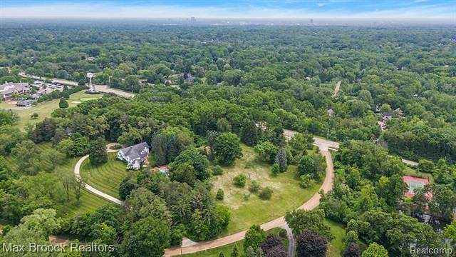 3.9 Acres of Residential Land for Sale in West Bloomfield, Michigan