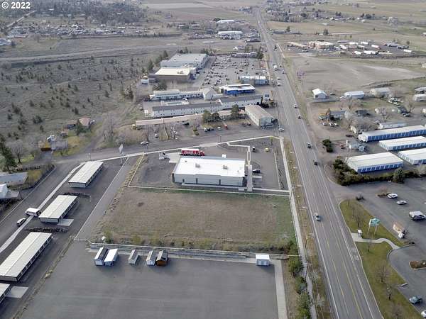 1.15 Acres of Land for Sale in Madras, Oregon